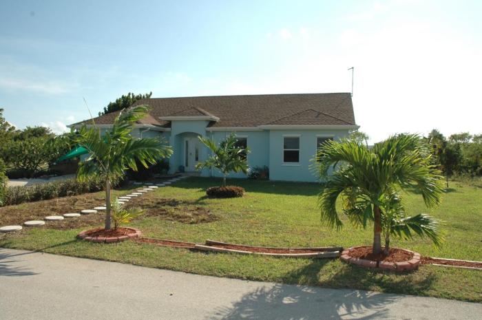 Re/Max Cayman Islands