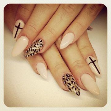 Nails & Co. 