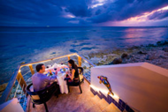 Lighthouse Restaurant At Breakers